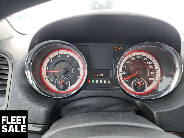 2013-dodge-grand-caravan-se-image-24