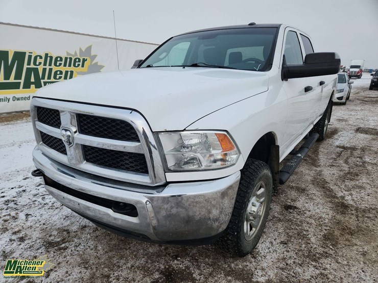 2016-dodge-2500-image-1