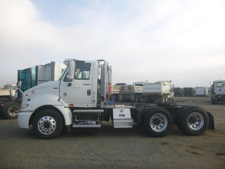 2012-international-prostar-image-5