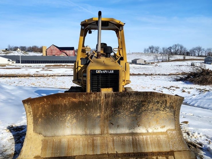 2005-caterpillar-d4g-xl-image-5