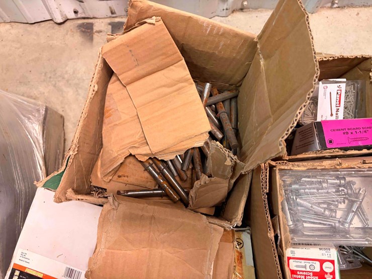 assortment-of-nails-fasteners-/w-misc-material-image-6