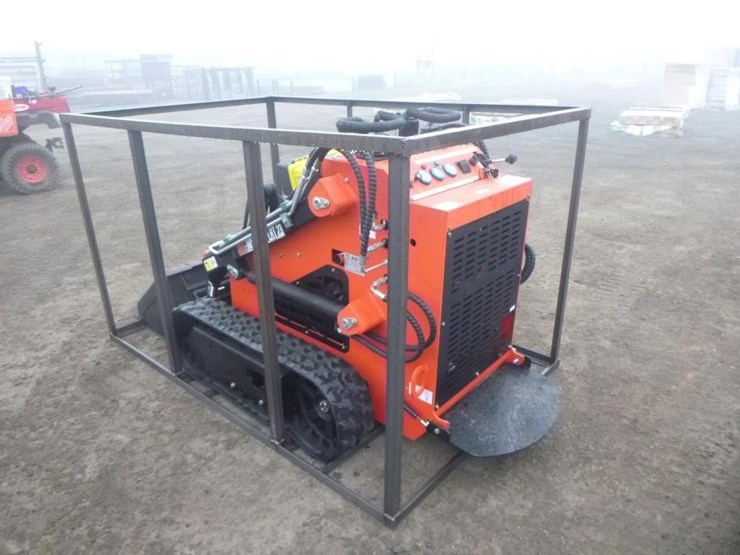 2025-agt-lrt23-skid-steer-track-loader-image-4