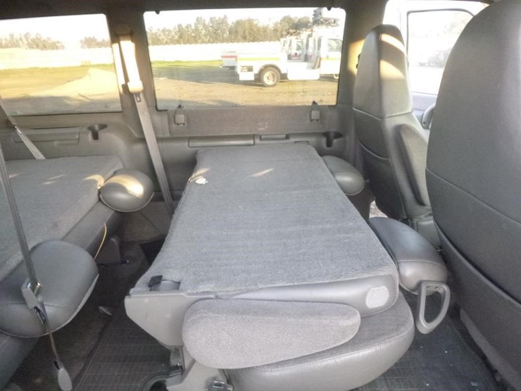 2000-chevrolet-astro-image-10