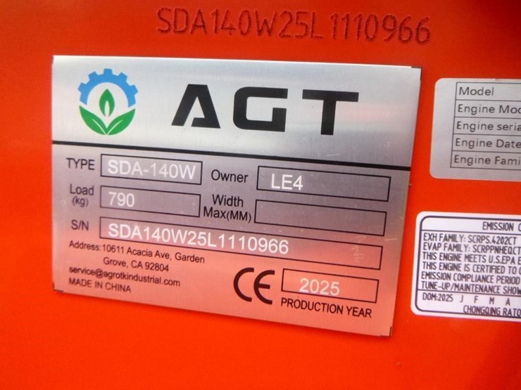 2025-agt-sda140w-skid-steer-loader-image-23