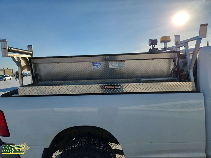 2014-ram-2500-slt-image-30