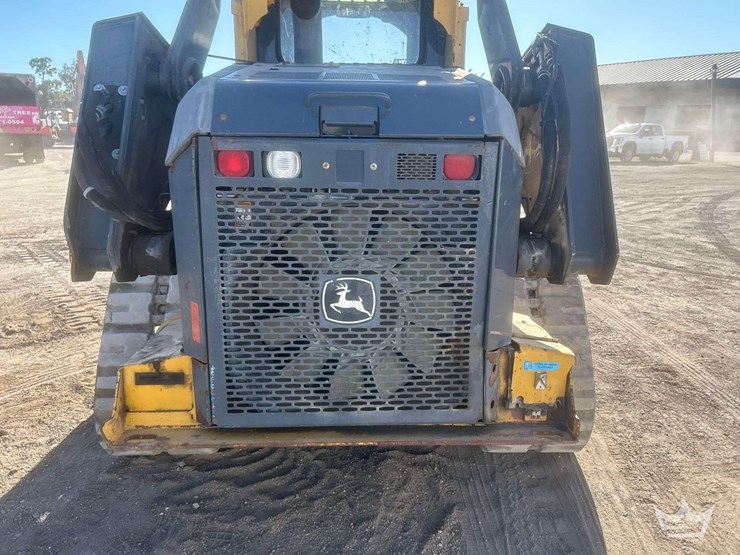 2018-deere-331g-image-22