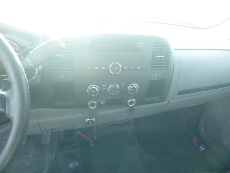 2011-chevrolet-2500-image-14