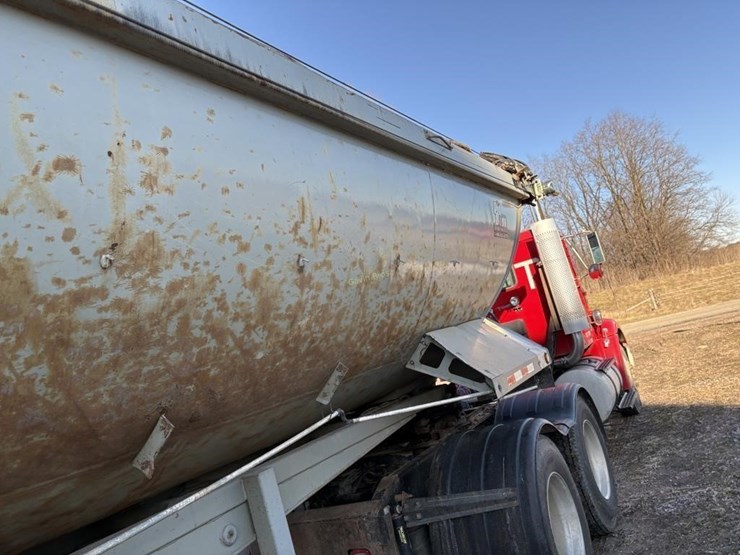 2002-l-&-m-pit-boss-rock-tub-trailer-image-10