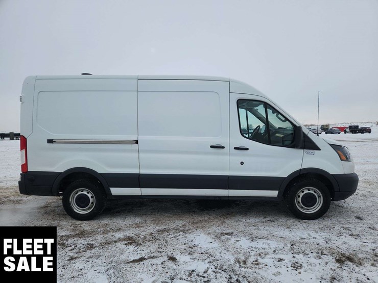 2017-ford-transit-image-10