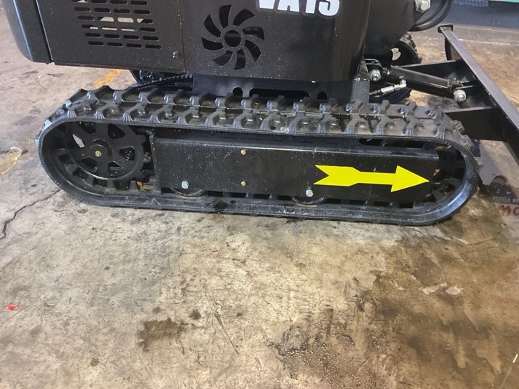 (inv.50041)-new-unused-miva-va13-mini-excavator,-13.5-hp-gas-engine,-manual-thumb,-blade,-aux.-hyd.-image-3