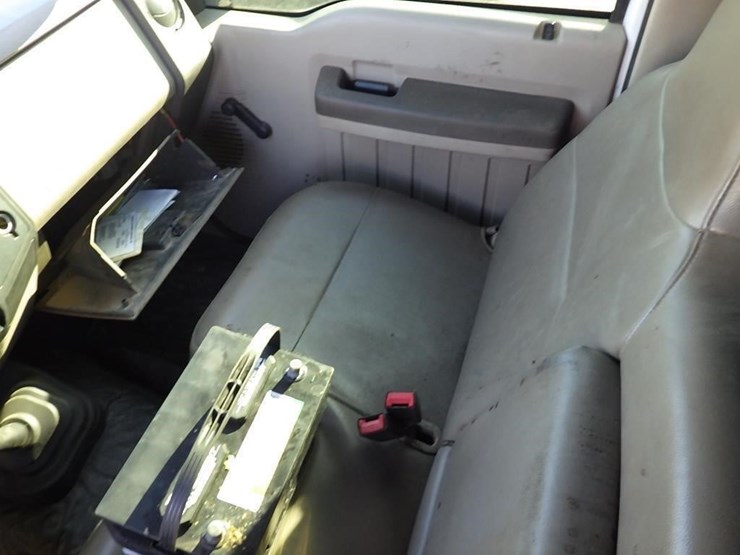 2008-ford-f450-image-26