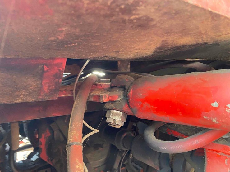 international-4568-project-tractor-image-13