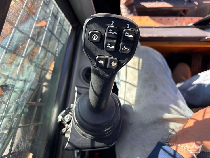 2024-case-tv620b-image-15