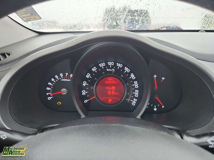 2013-kia-sportage-image-22