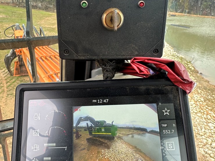 #3102-•-2024-develon-dx225l-track-loader-w/-rotobec-log-grapple-image-5