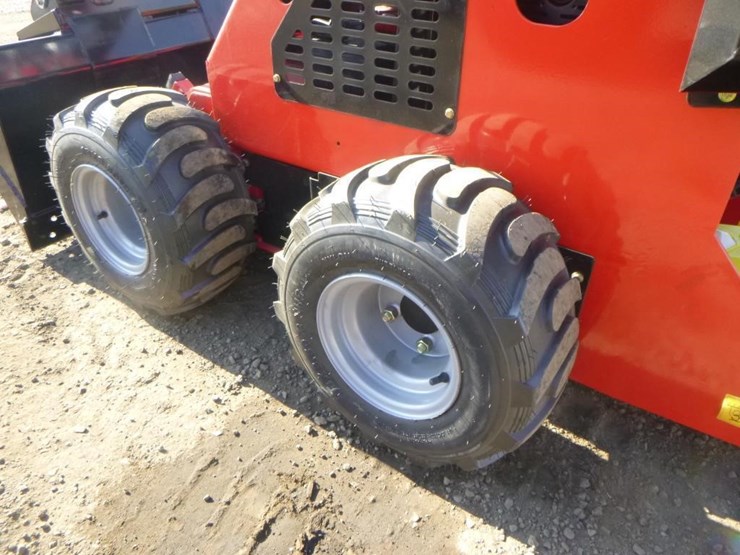 2025-sdlool-323w-skid-steer-loader-image-18