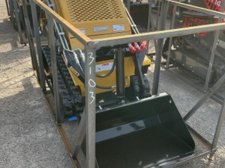 2025-agt-mx-crt23-skid-steer-image-1