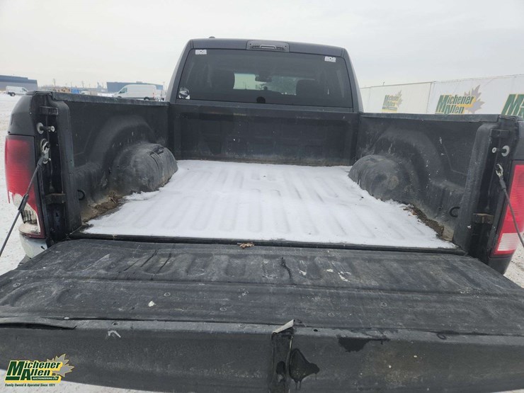 2017-dodge-1500-image-16