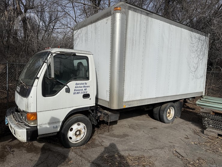 2000-isuzu-npr-image-1