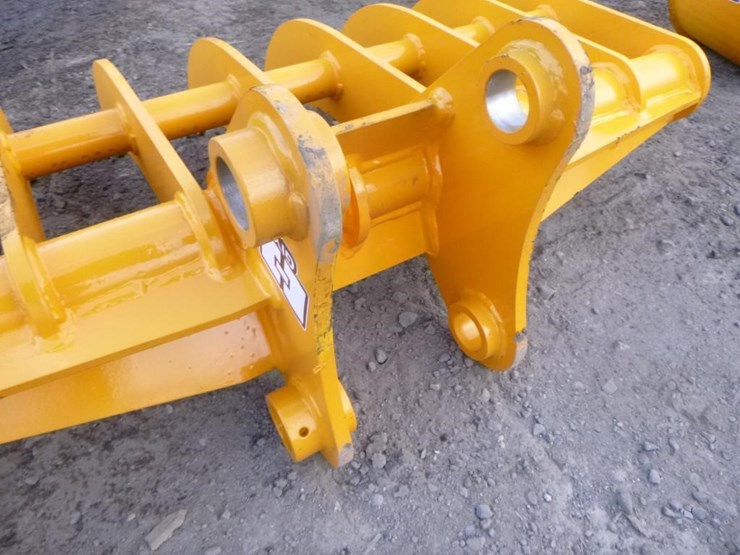 caterpillar-305-image-5