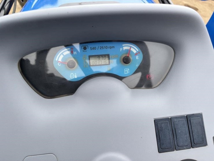 2021-new-holland-workmaster-25-image-27