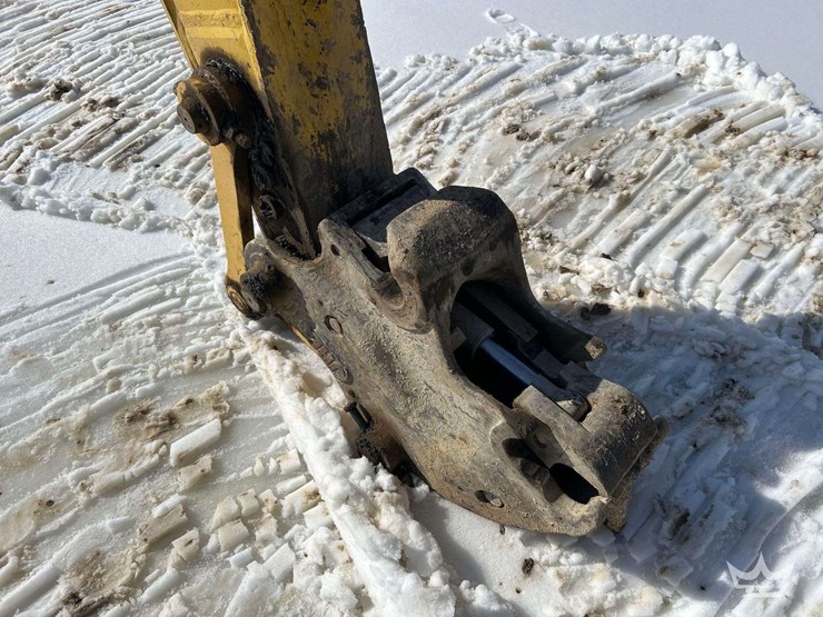 2013-komatsu-pc200-image-22