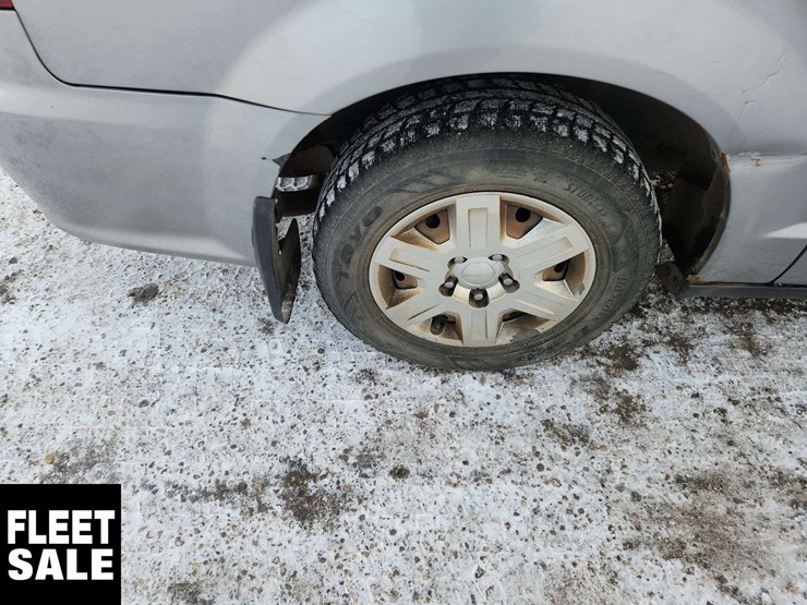 2013-dodge-grand-caravan-se-image-12