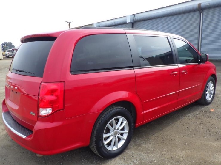 2013-dodge-grand-caravan-image-3