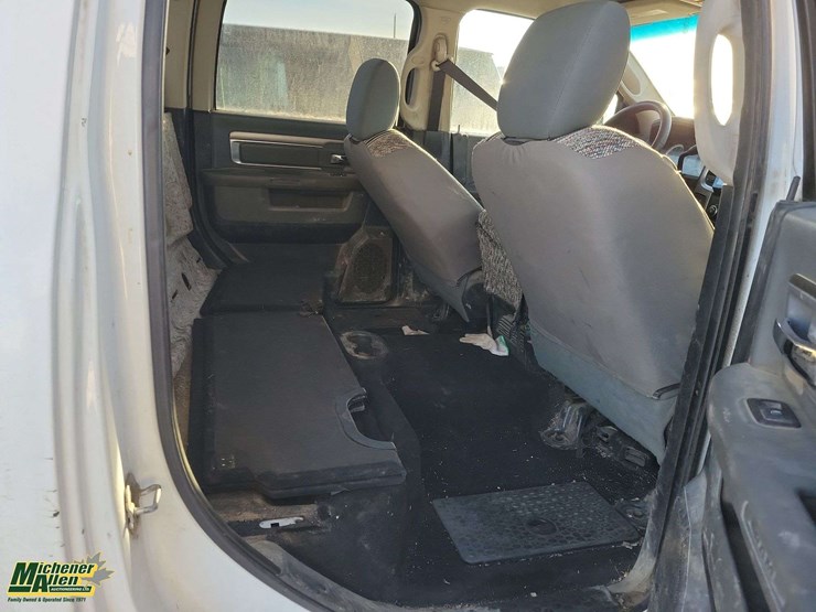 2014-dodge-2500-image-20