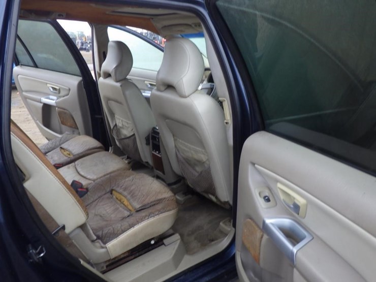 2004-volvo-xc90-image-8