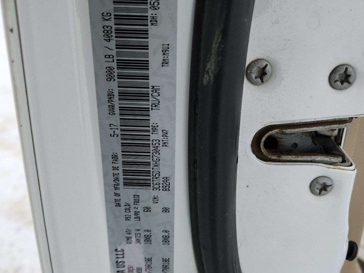 2017-ram-2500-hd-image-40