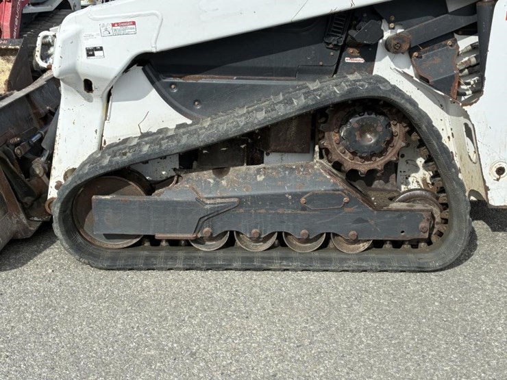 2021-bobcat-t64-image-10