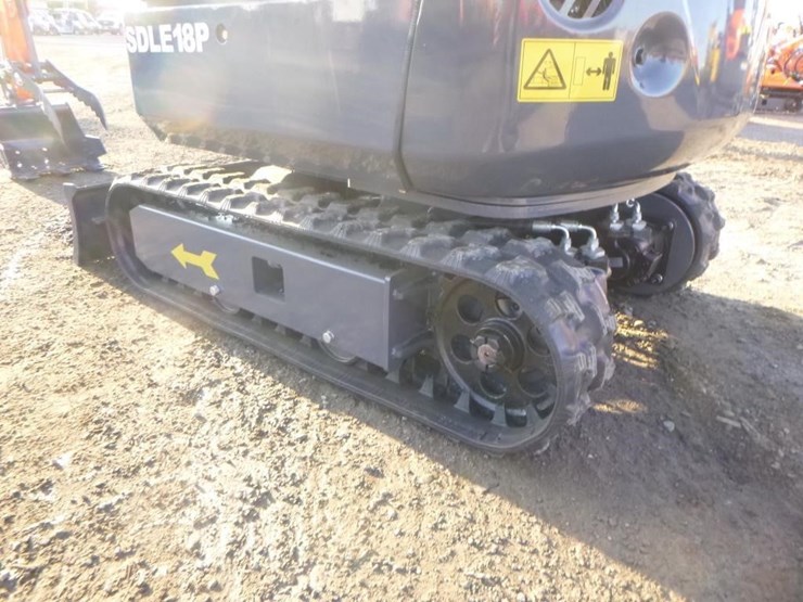 2025-sdlanch-sdle18p-hydraulic-excavator-image-28
