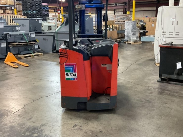 (inv.51024)-toyota-7bncu20-forklift,-4000-lbs-capacity,-2-stage-mast,-48"-forks,-side-shift,-36-v-image-9