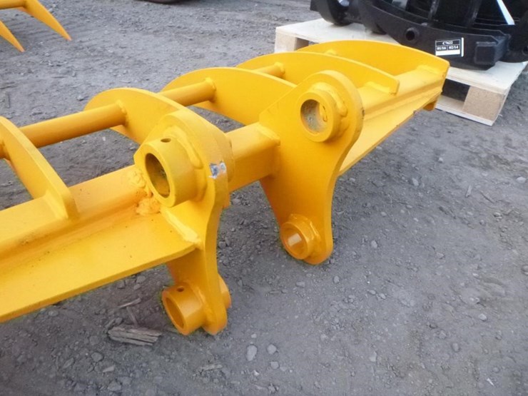 caterpillar-303-image-5