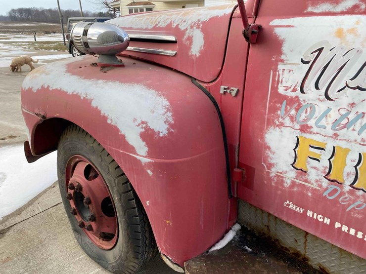 1949-ford-f7-firetruck-image-27
