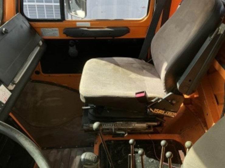 daimler-benz-ag-unimog-424-loader-truck-image-31