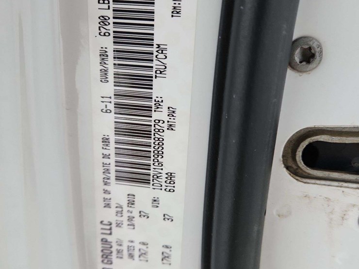 2011-dodge-1500-image-7