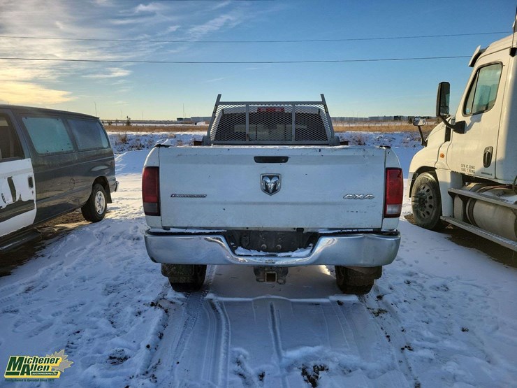 2014-dodge-2500-image-4