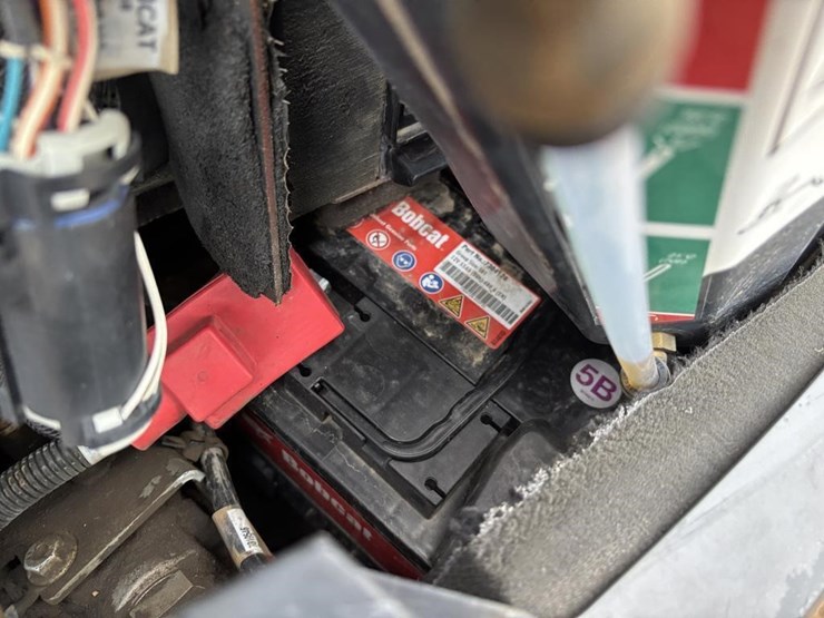 2021-bobcat-e26-image-43