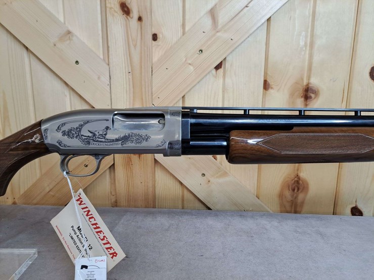 winchester-/ducks-unlimited-model-12-20-gauge-pump-shotgun-image-4