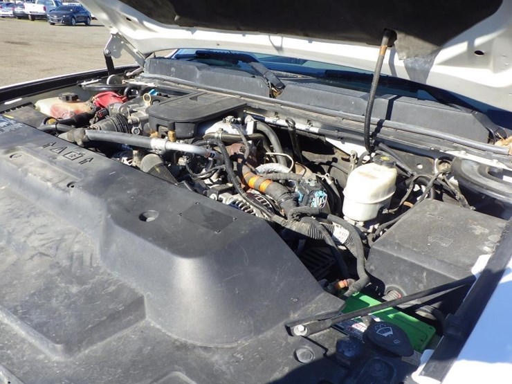 2014-chevrolet-3500hd-image-8