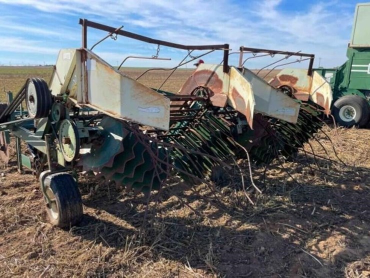 kmc-peanut-digger-image-9