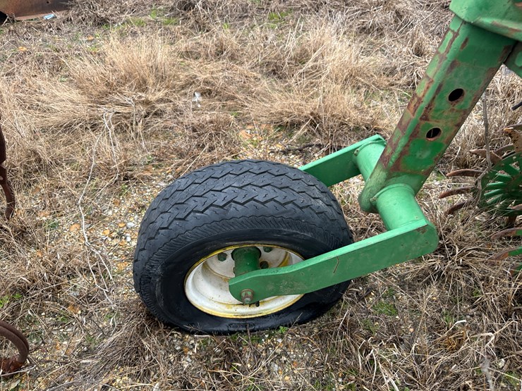 john-deere-400-image-7