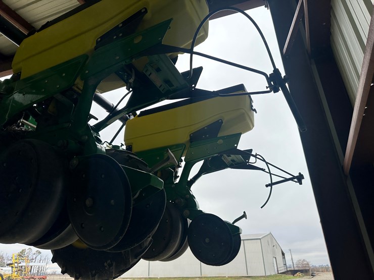 john-deere-1725-image-47