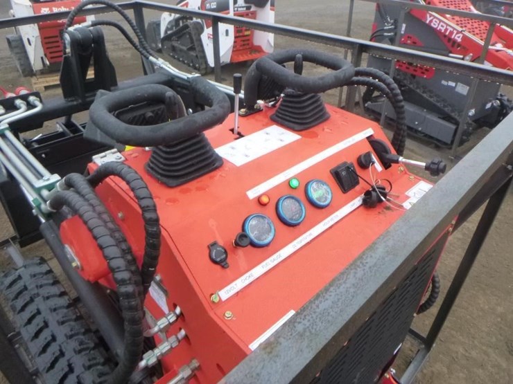 2025-agt-lrt23-skid-steer-track-loader-image-13