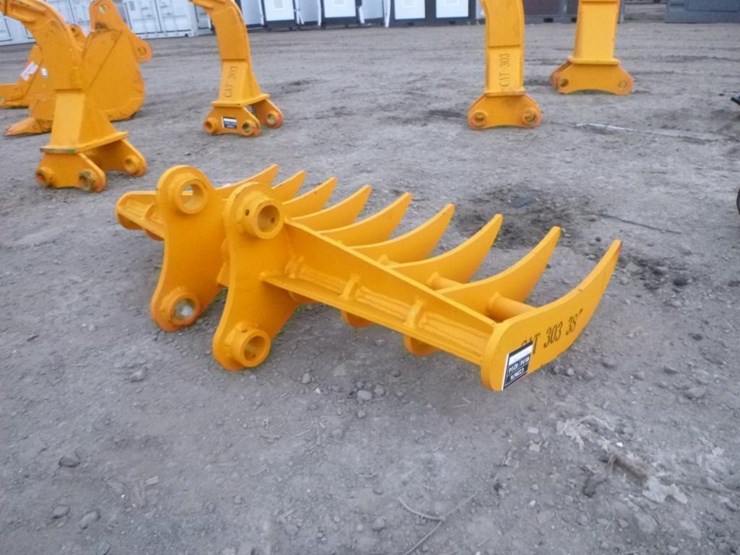 caterpillar-303-image-3