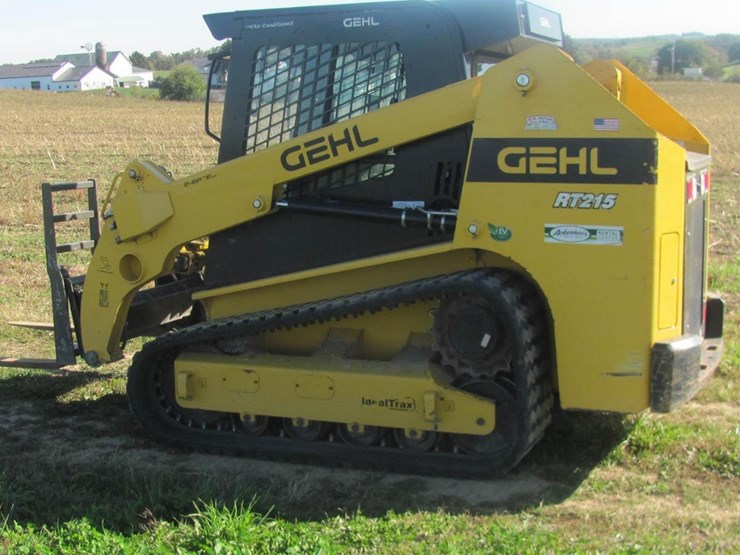 2023-gehl-rt215-image-2