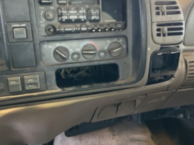 1998-gmc-sierra-2500-image-18