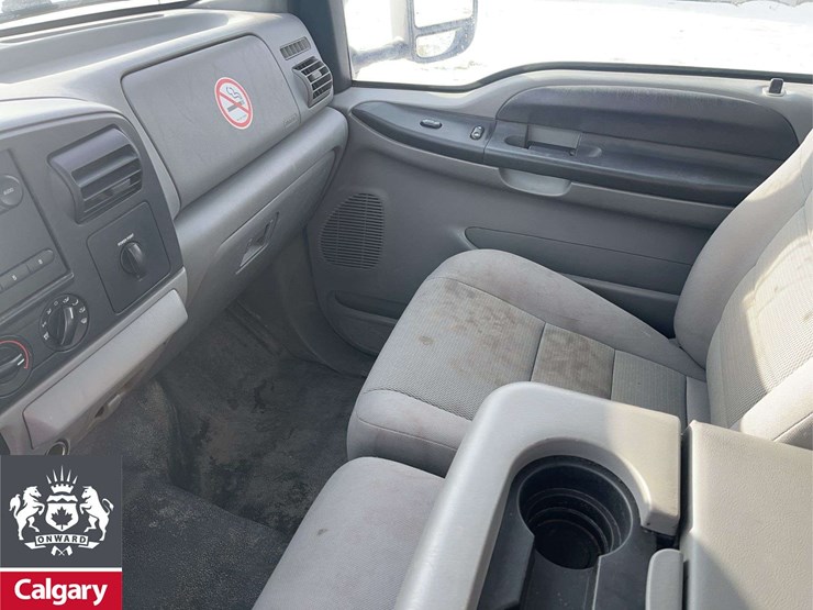 2006-ford-f350-image-18